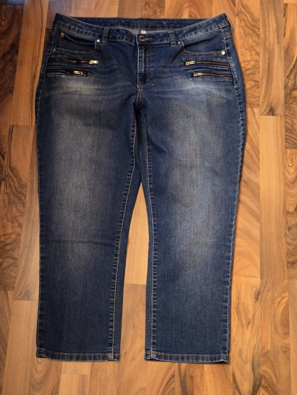 Jennifer Lopez Size 16 Capri Jeans